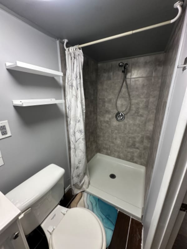 Building Photo - 6913 Cocos Dr