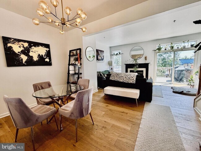 Foto del edificio - 2908 Huntington Grove Square