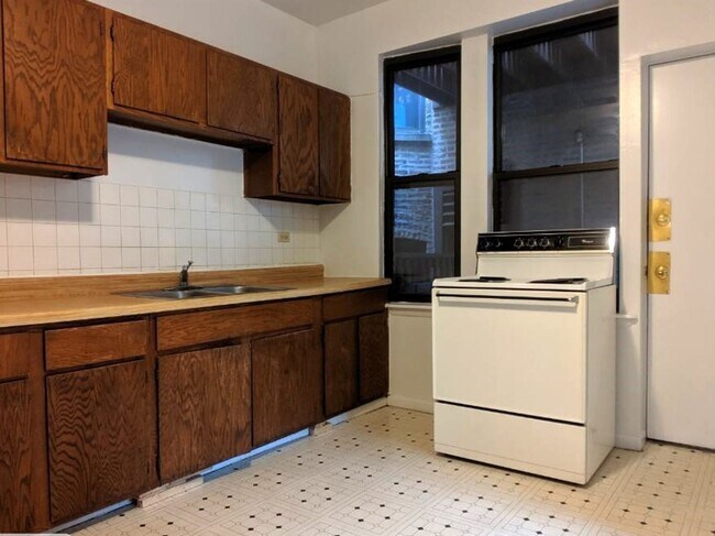 Foto del edificio - 3147 W Medill Ave