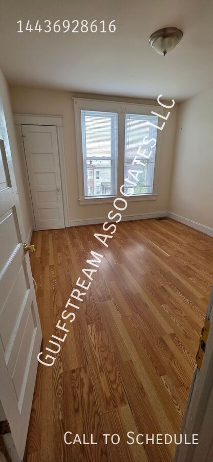Building Photo - 521 Normandy Ave