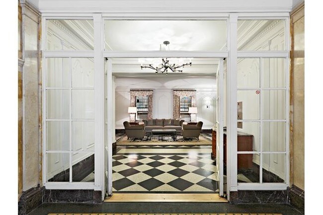 Building Photo - 1085 Park Avenue