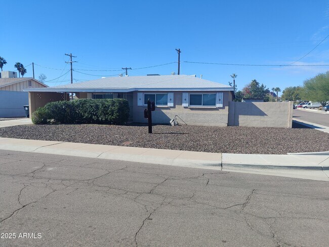 Foto del edificio - 1314 N 71st St