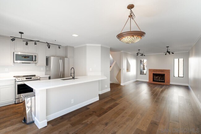 Building Photo - 7980 Sevan Ct