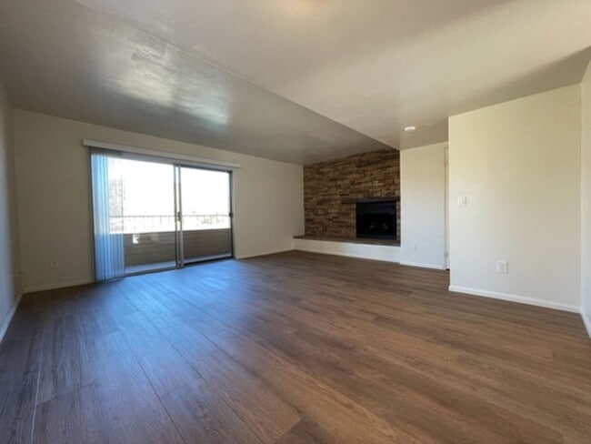 Building Photo - 331 Stone Edge Ct