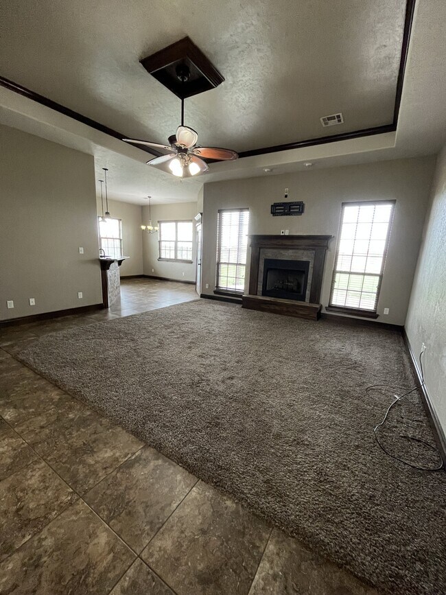 Foto del edificio - 48 Creekside Dr