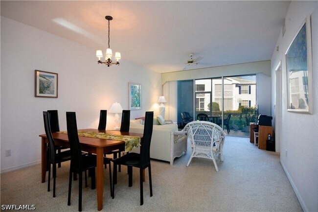 Foto del edificio - 7104 Barrington Cir