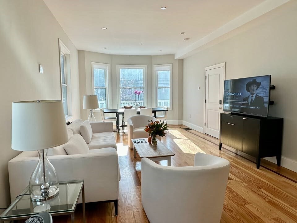 Foto principal - 111 Hutchings St