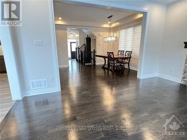 Building Photo - 754 Devario Cres