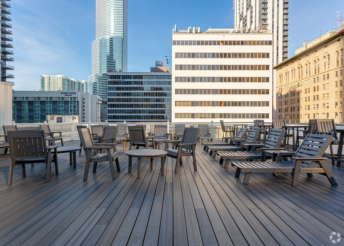 atrium-life-apartments-in-miami-fl-apartments