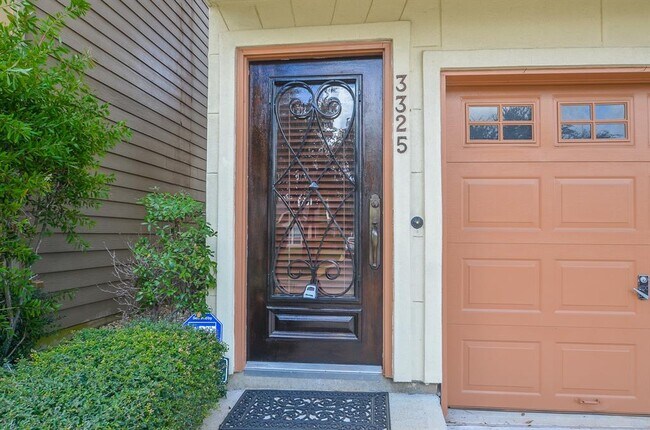 Foto del edificio - 3325 Clearview Cir