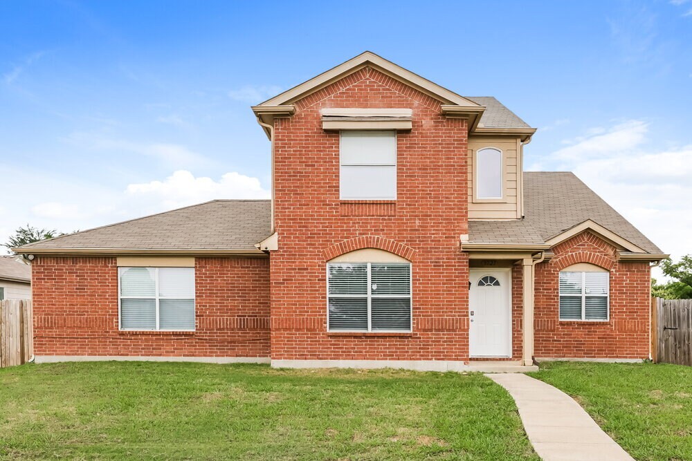 Primary Photo - 9727 Whistler Dr