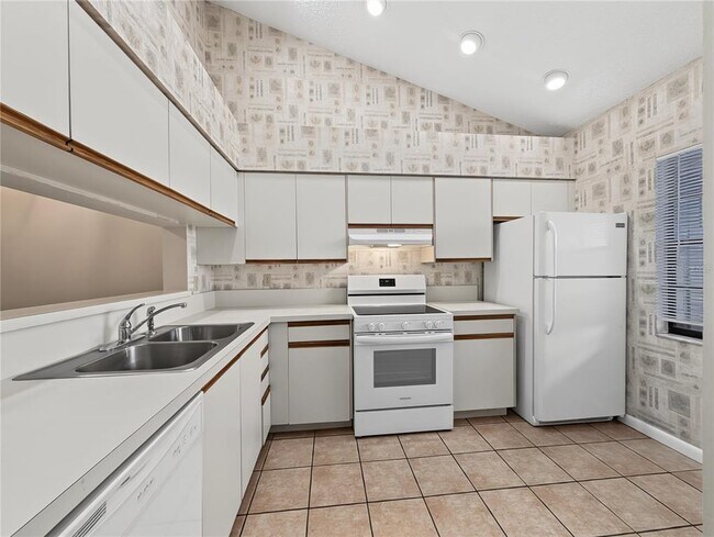 Building Photo - 4554 Morningside