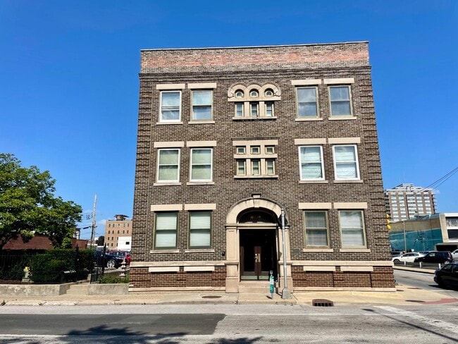 Building Photo - 801 N Pennsylvania St