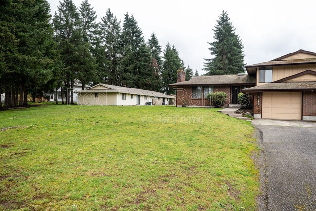 Foto del edificio - 1418 Tule Lake Dr S