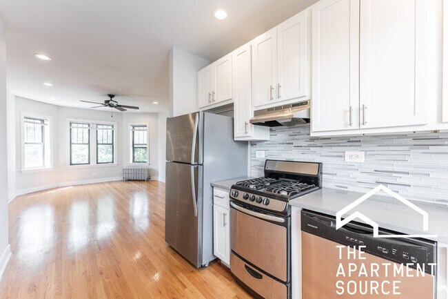 Building Photo - 4549 N Leavitt St