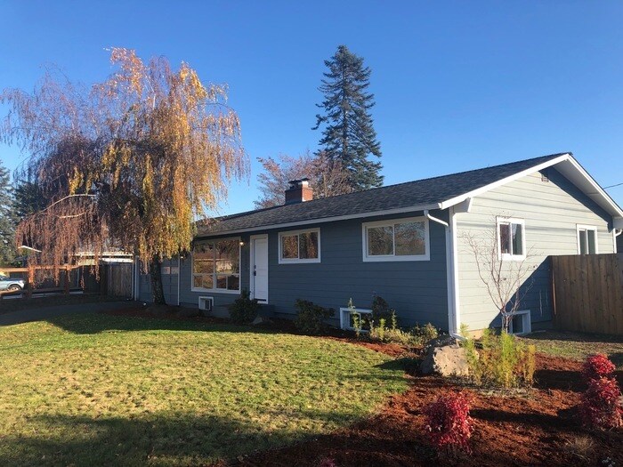 Primary Photo - BEAUTIFUL UPDATED FOUR BEDROOM NEAR DOWNTOWN