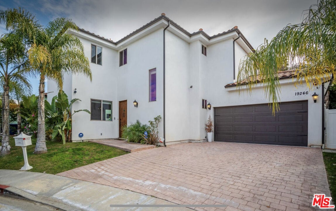 Foto principal - 19246 Liam Ln
