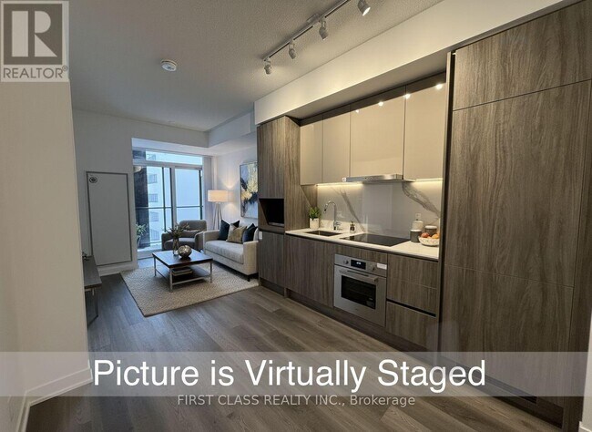 Photo du bâtiment - 180 Front St E