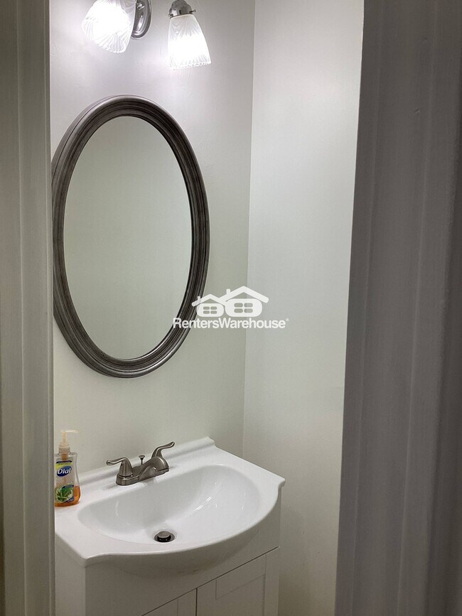Foto del edificio - 2236 Dandridge Dr