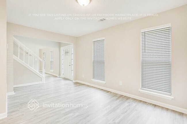 Foto del edificio - 478 Sherwood Cir