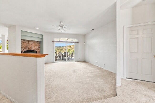 Foto del edificio - 15543 Vista Vicente Dr