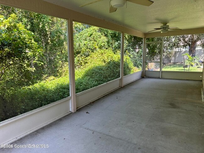 Foto del edificio - 2923 Pebble Creek St