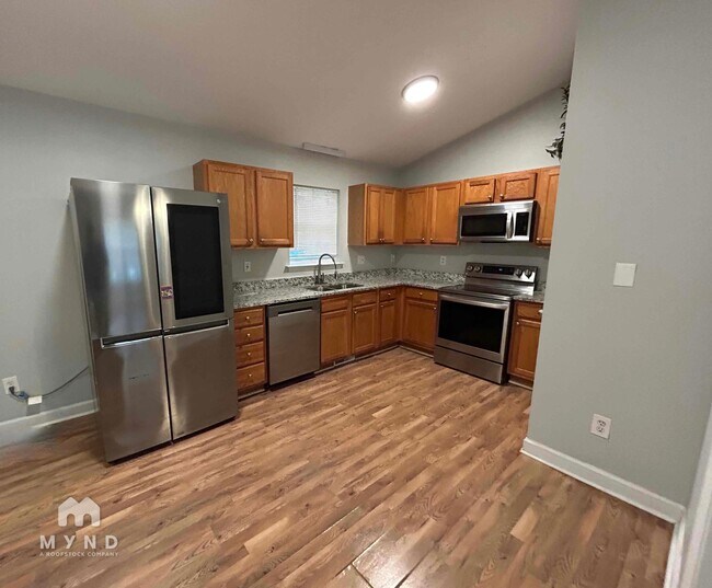 Foto del edificio - 366 Lockwood Dr