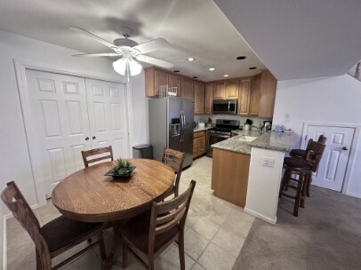 Foto del edificio - 441 Moser Ave