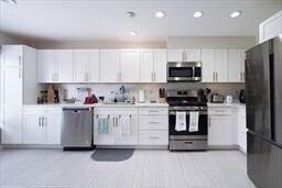 Foto del edificio - 65 Bayberry Ln