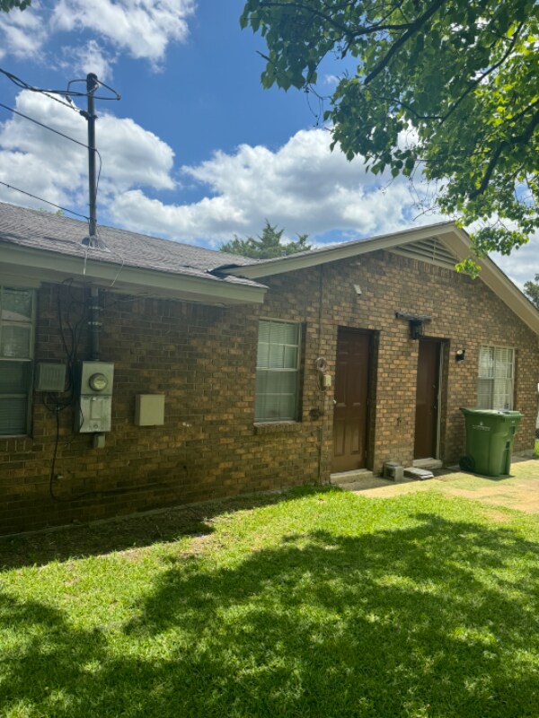 Building Photo - 4600 Chartres Ln