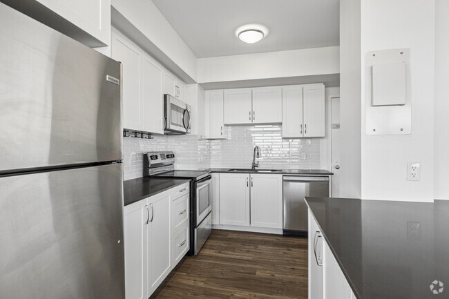 Interior Photo - 84 Runnymede Road