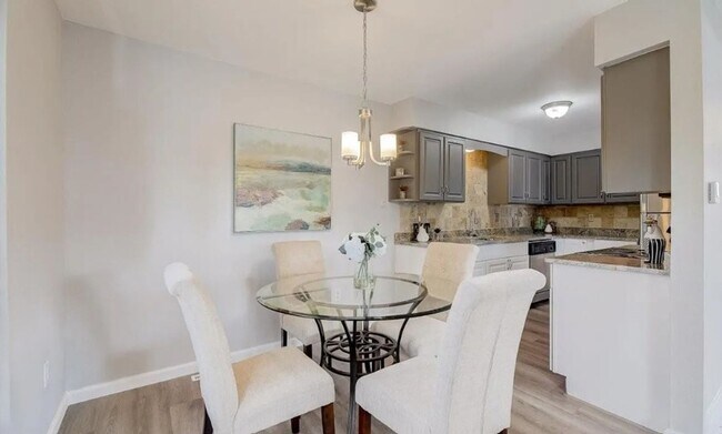 Foto del edificio - 6785 W 84th Way