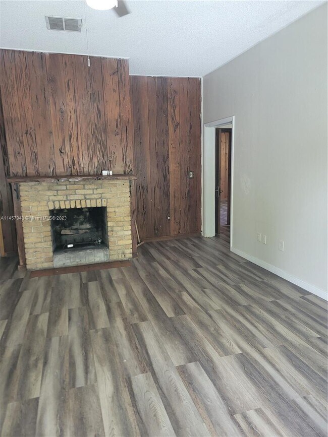 Building Photo - 13395 SW 200th St