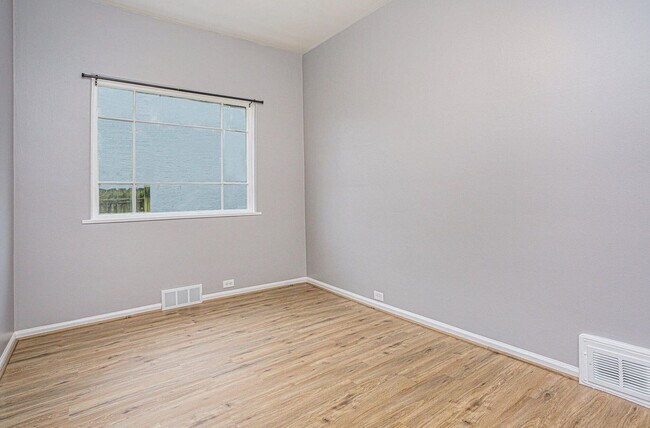 Foto del edificio - 1449 Quarry Ave NW