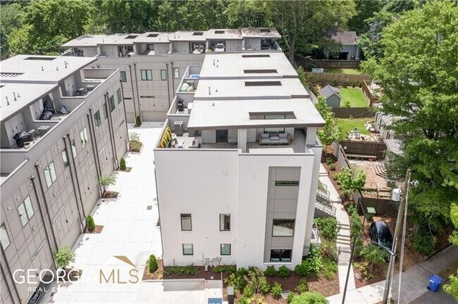 Foto del edificio - 550 North Highland Avenue Northeast