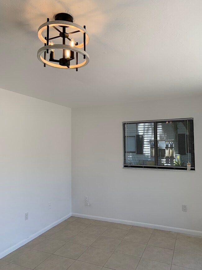 Foto del edificio - 7724 Tamara Lee Ct