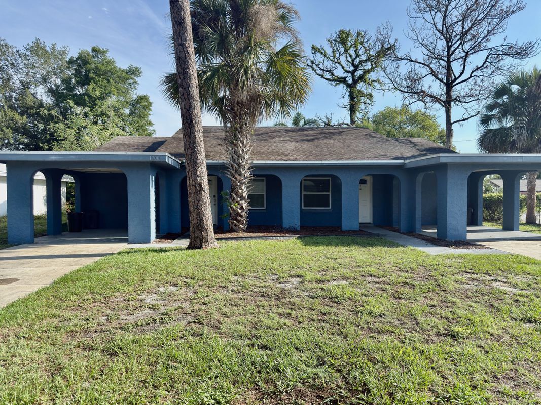 Foto principal - 1700 Ridgewood Ln
