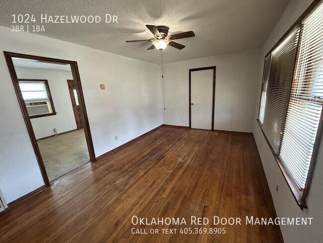 Foto del edificio - 1024 Hazelwood Dr
