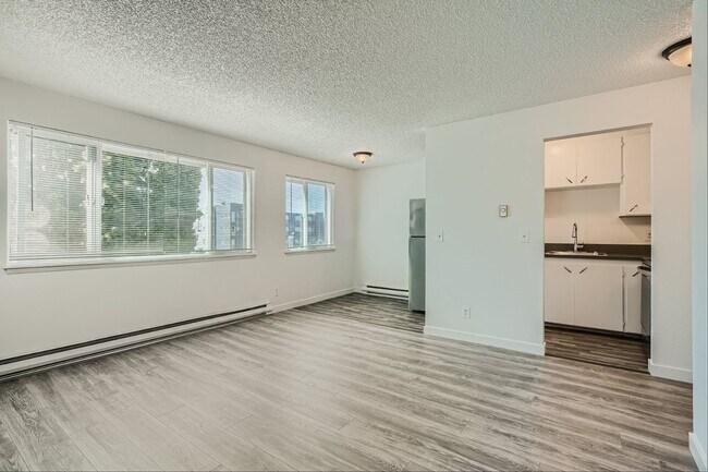 Building Photo - Newly Remodeled 2bed/1bath Apartment in White Center!