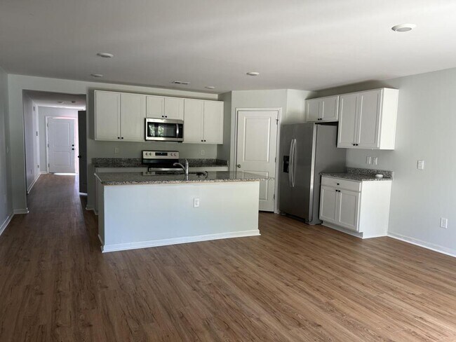 Foto del edificio - 205 Math Pl