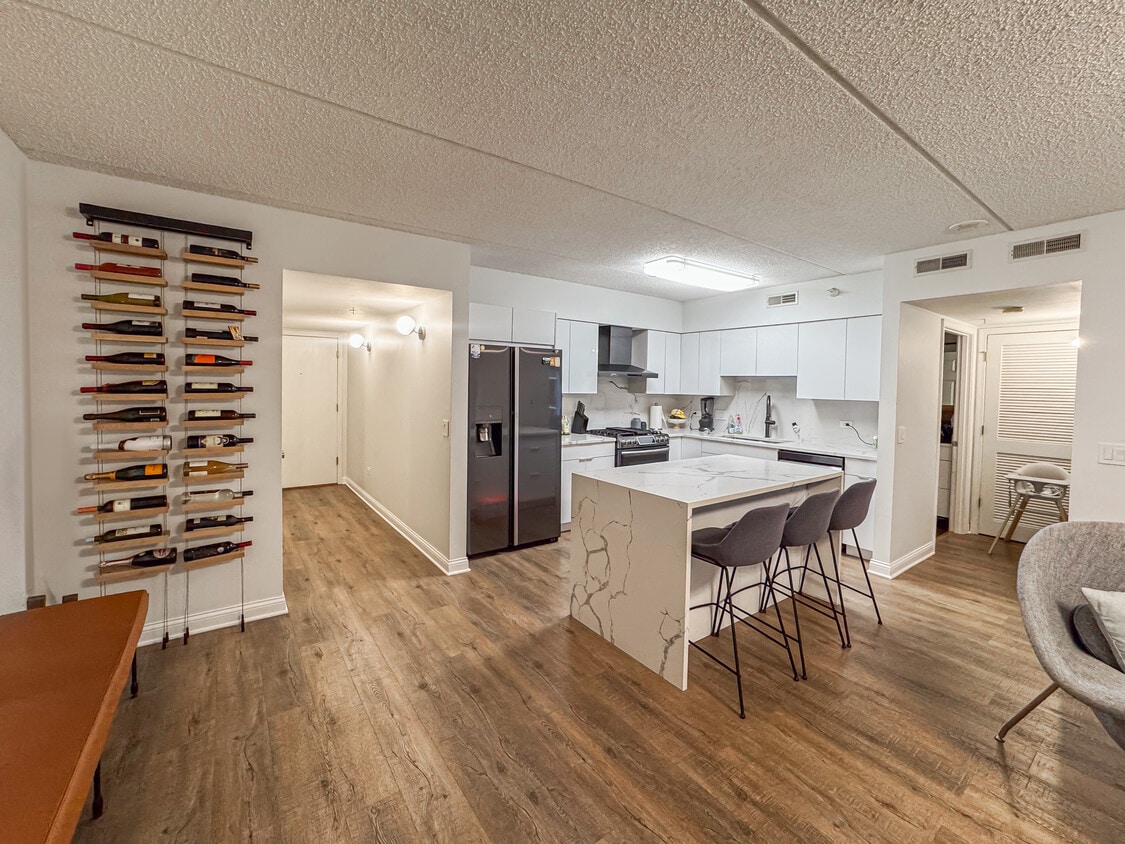 Foto principal - 750 Pearson St