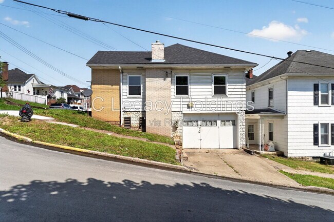 Foto del edificio - 300 Ash Ave