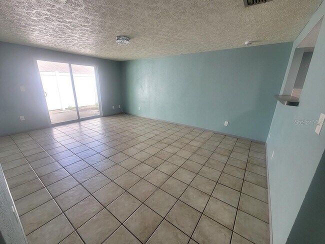 Foto del edificio - 5709 Silver Spur Dr