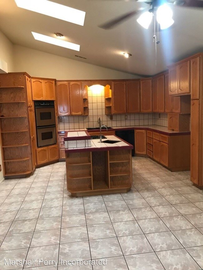 Building Photo - 3 br, 3 bath House - 319 S 5th Ave