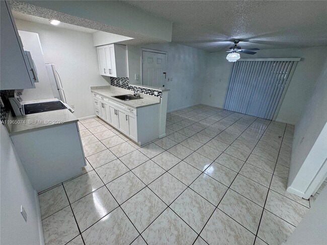 Foto del edificio - 15560 SW 104th Terrace
