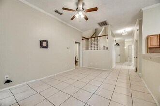 Building Photo - 8113 Heritage Pl Dr