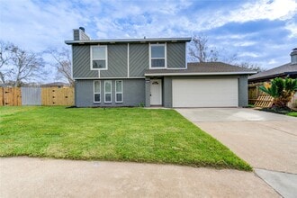 Building Photo - 7411 Trabajo Dr