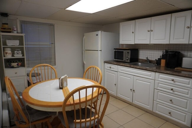 Foto del edificio - 4703 Ventnor Ave