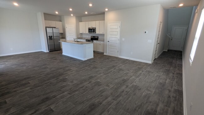 Building Photo - 109 Bottlebrush Dr