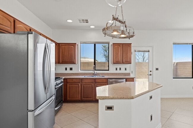 Building Photo - 10650 Little Horse Creek Ave